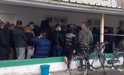 Ndryshimet tek kolaudimi: Prishet sistemi, radhe te gjata ne Tirane